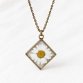 Flower necklace one